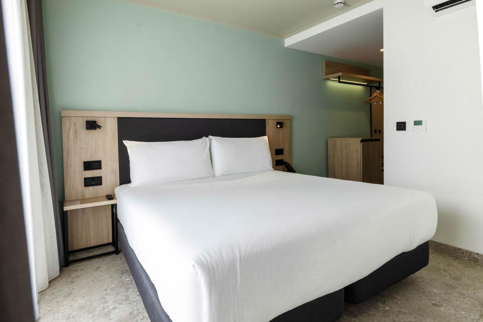 Hotel Levante St Julian'S, Affiliated By Melia San Ġiljan Buitenkant foto